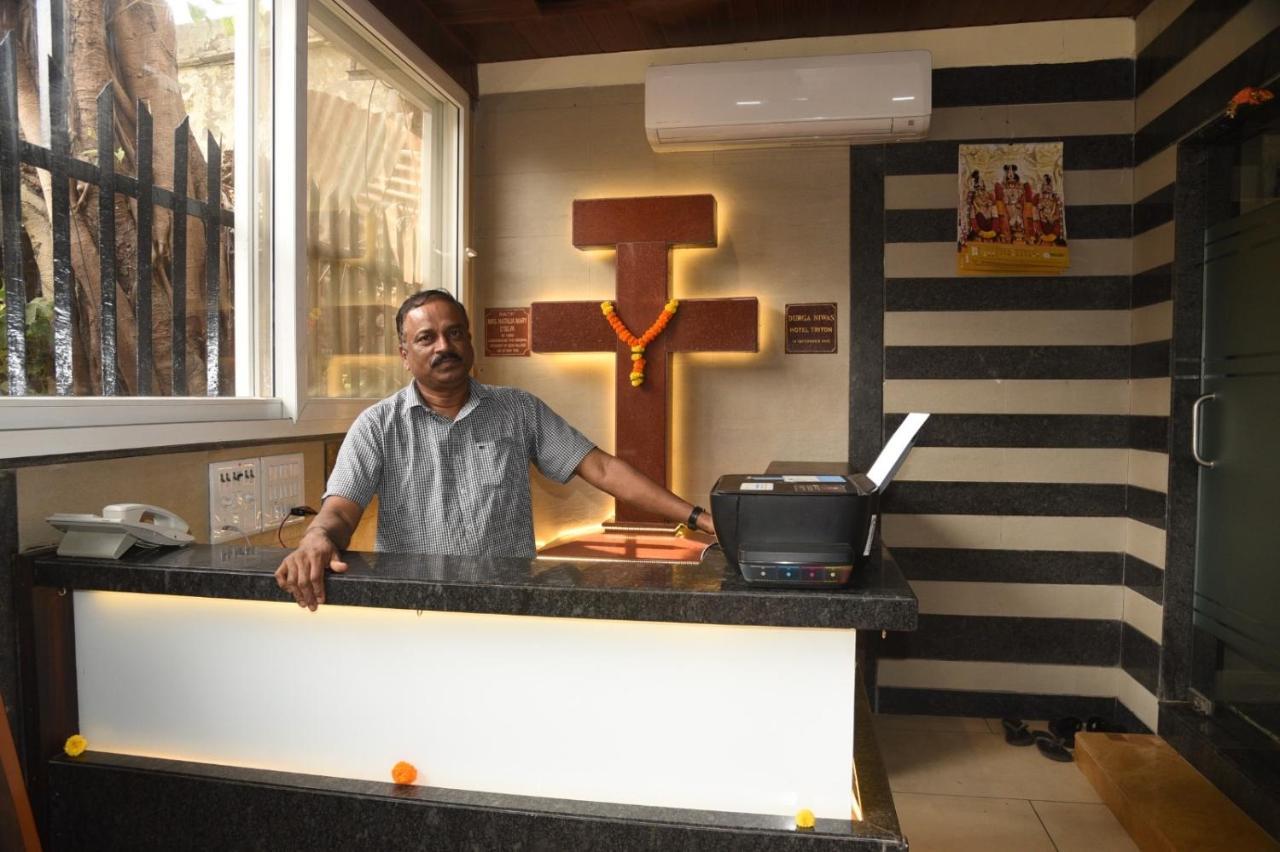 Hotel Triton - Near Us Embassy - Hotel In Sion مومباي المظهر الخارجي الصورة
